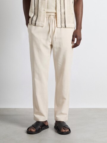 Burocs Regular Pants in Beige