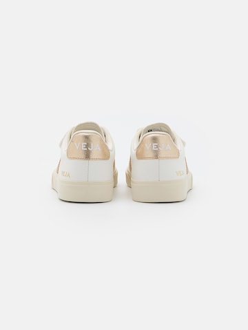 Sneaker low 'Recife' de la Veja pe alb