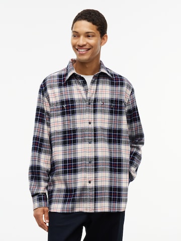 TOMMY HILFIGER Comfort Fit Риза в бяло: отпред