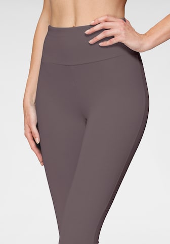 LASCANA - Skinny Leggings em cinzento