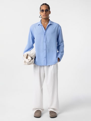 Comfort fit Camicia di Dandalo in blu
