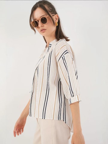 Bigdart - Blusa em bege