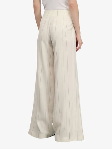 Semicouture - Perna larga Calças 'Adelina' em branco