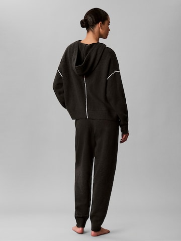 Calvin Klein Sweatshirt in Black