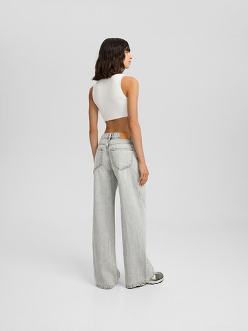 Bershka Wide Leg Jeans in Grau