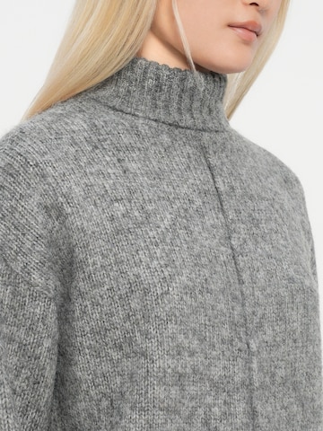 JDY Sweater 'JDYMalone' in Grey