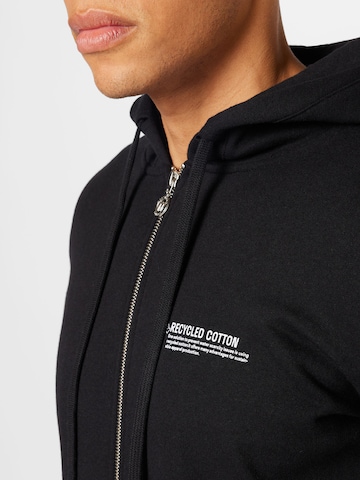 WESTMARK LONDON Zip-Up Hoodie in Black