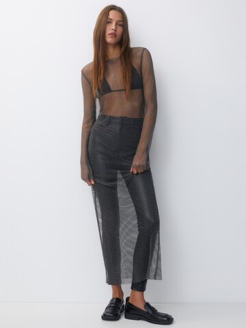 Rochie de la Pull&Bear pe gri