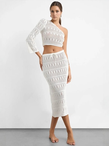 Tailleur di Hiccup in bianco