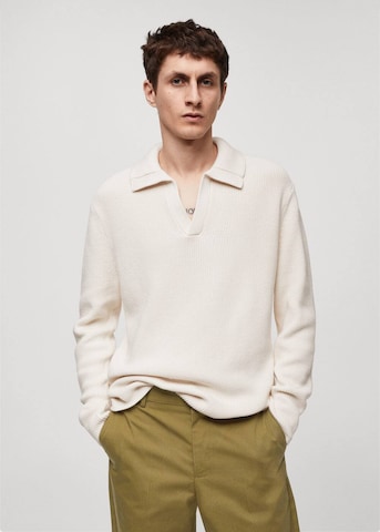 MANGO MAN Sweater in White: front
