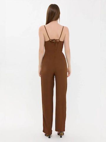 Tuta jumpsuit di Hiccup in marrone