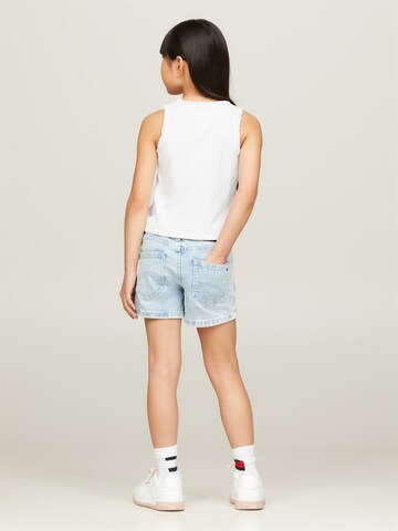 Top 'ESSENTIAL' de la TOMMY HILFIGER pe alb