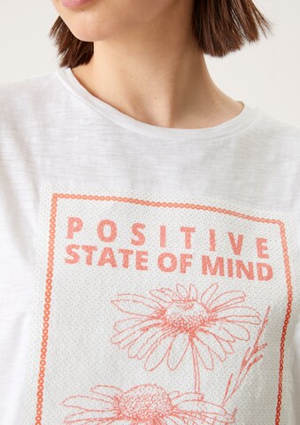 Tricou de la QS pe alb