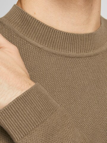 JACK & JONES Sweter 'Marcus' w kolorze brązowy