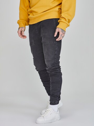 Tapered Pantaloni di SikSilk in nero: frontale