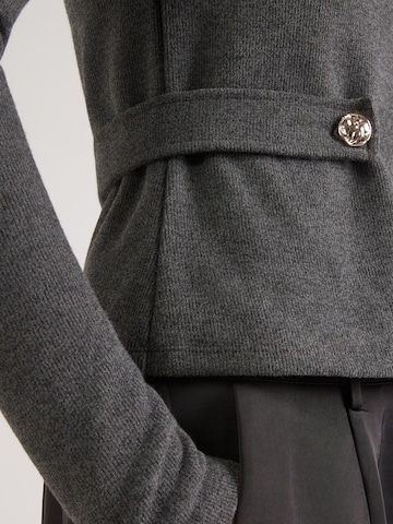 ABOUT YOU Póló 'Mala' - szürke