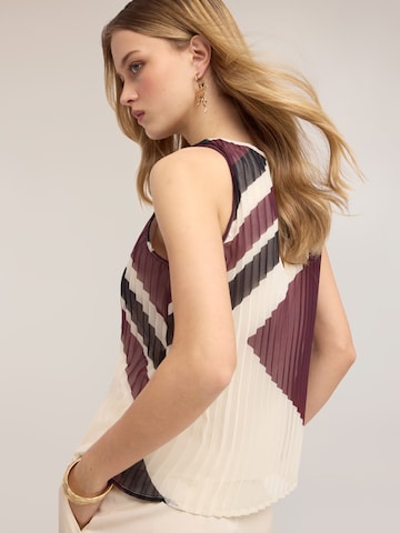 MOTIVI Top in Rood