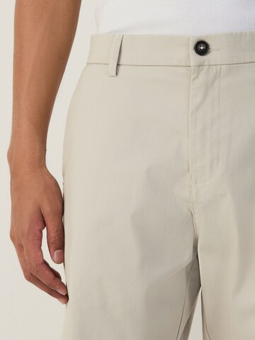 Loosefit Pantalon chino Next en blanc