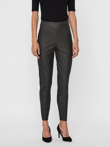 VERO MODA Baggy Leggings in Groen: voorkant