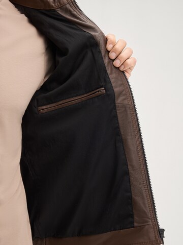 JOOP! Jeans Between-Season Jacket in Brown