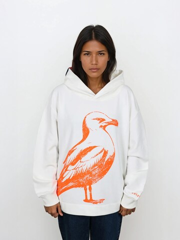 Pull-over 'Vöörut' salzhaut en blanc : devant