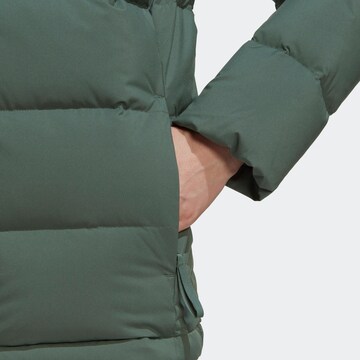 ADIDAS SPORTSWEAR Outdoorjacke 'Helionic' in Grün