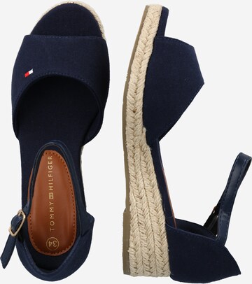 TOMMY HILFIGER Sandale in Blau