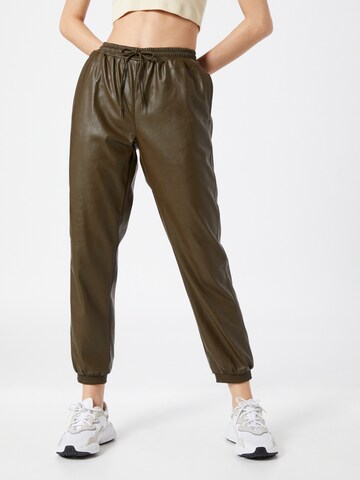 GLAMOROUS Tapered Trousers in Green: front