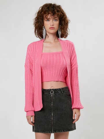 Cardigan Influencer en rose : devant