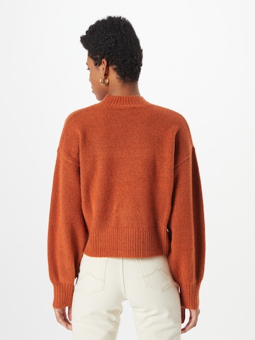Monki Pullover in Orange