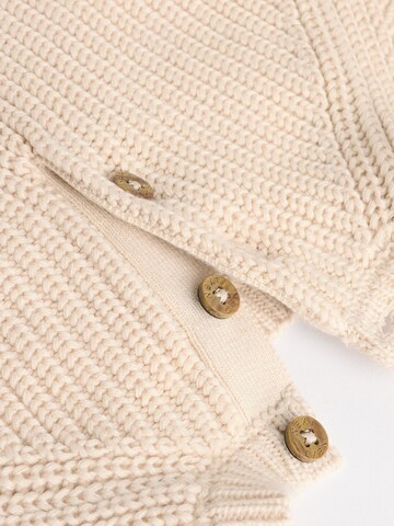 Next Set in Beige