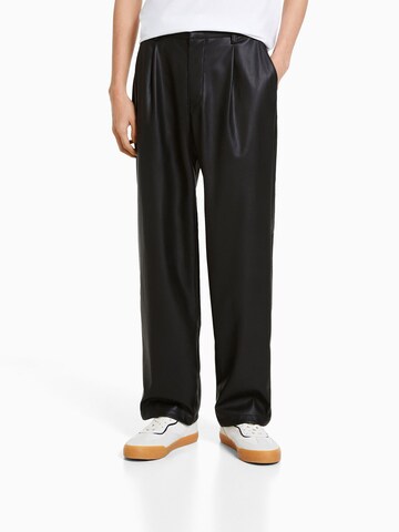 Loosefit Pantaloni de la Bershka pe negru: față