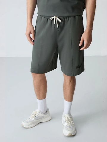 Tommy Life Set in Grau