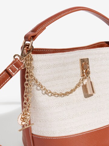 Friends Like These Сумки в Бежевый