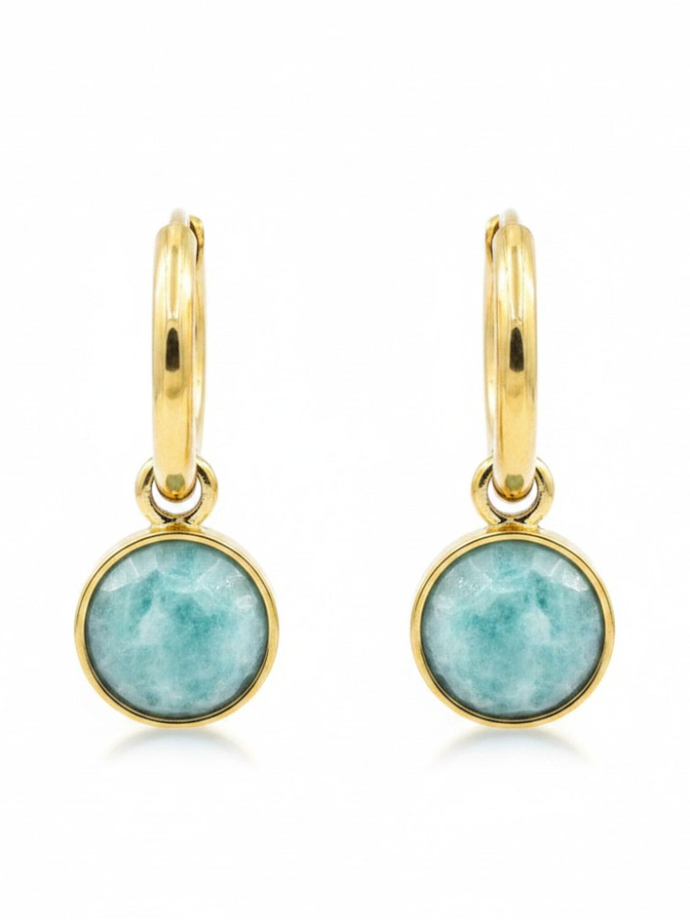 Sergio Engel Earrings 'Beach Ohrringe 01 Kleine vergoldete Edelstahl-Hoops mit Natursteinanhänger' in Green: front
