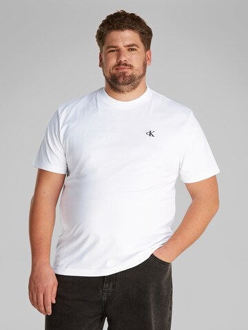 Calvin Klein Jeans Plus Shirt in White: front