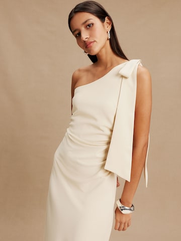 Next Avondjurk in Wit