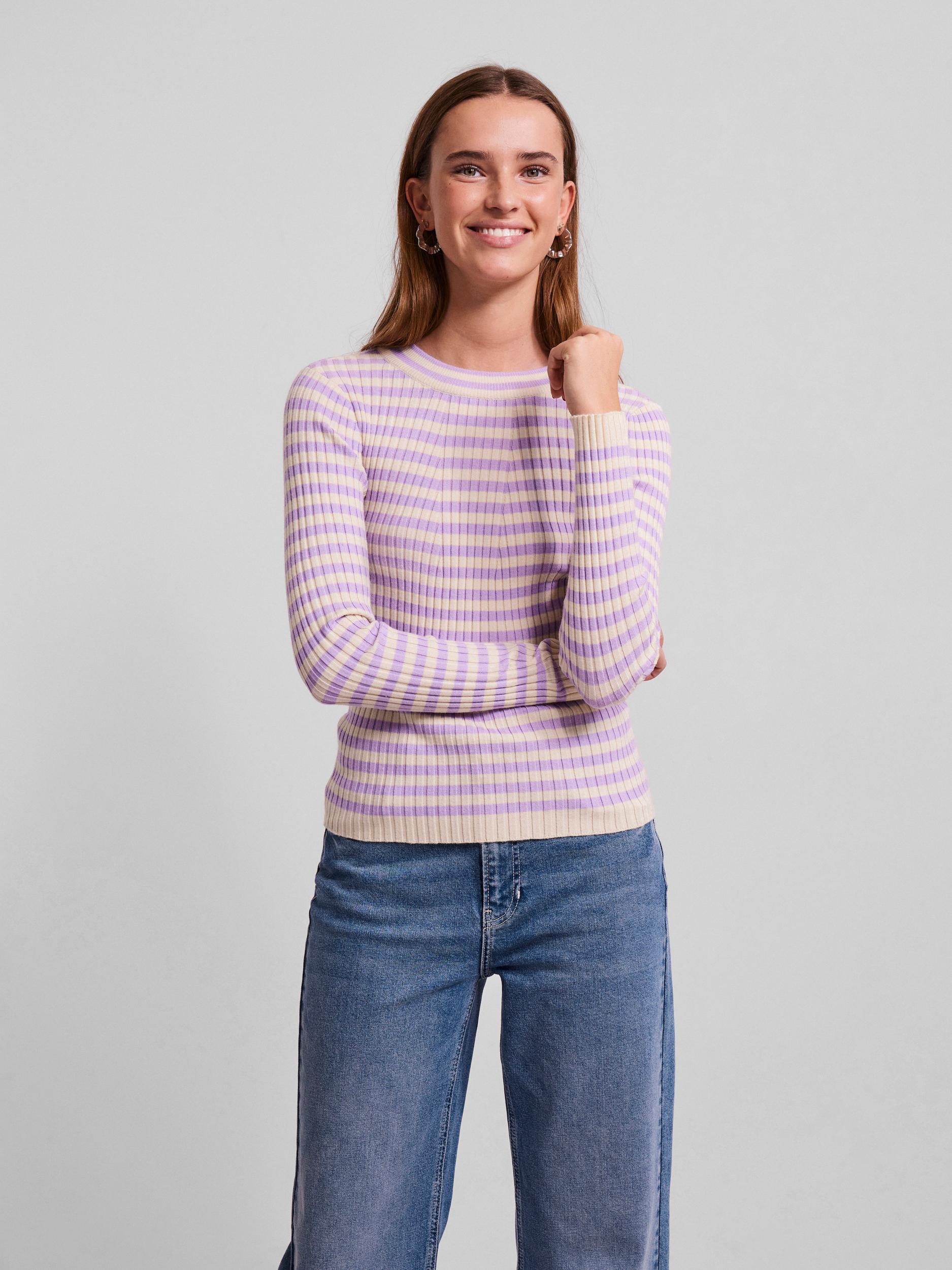 SoEVi Odzież PIECES Sweter Crista w kolorze Lawendam 