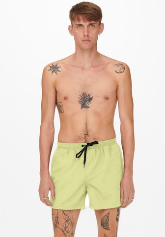 Shorts de bain 'Ted' Only & Sons en vert : devant