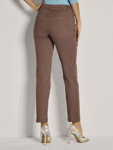 Effilé Pantalon MADELEINE en marron