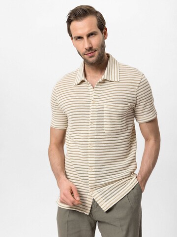 Antioch Shirt in Beige: front
