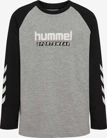 Hummel Sportshirt in Grau: Vorderseite