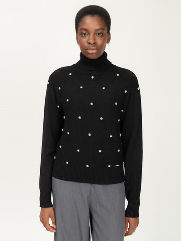 Influencer Sweater in Black: front