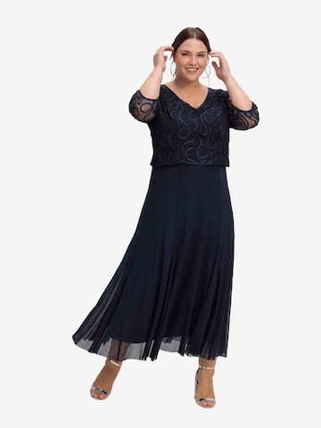 SHEEGO Abendkleid in Blau: predná strana