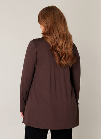 BASE LEVEL CURVY Knit Cardigan in Brown