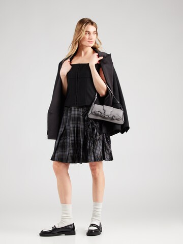 WEEKDAY - Top 'Raven' en negro