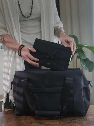 Trousses de toilette 'Faltbare Kulturtasche für Damen & Herren – Kulturbeutel zum Aufhängen, Flache Waschtasche & Kosmetiktasche klein, Duschtasche Camping mit 1 Liter Beutel Flugzeug Handgepäck' TRAVEL DUDE en noir