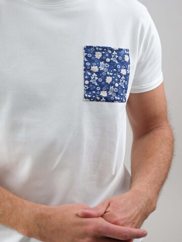 T-Shirt 'PESQUERO' Deeluxe en blanc