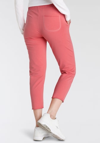 KangaROOS Tapered Pants in Pink