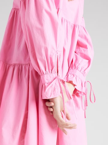 VERO MODA Sukienka 'CHARLOTTE' w kolorze różowy